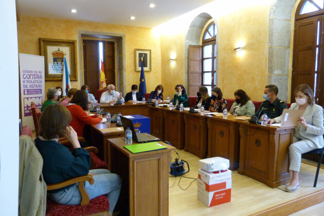 Reunida a Mesa Local de Coordinación Interinstitucional contra a Violencia de Xénero