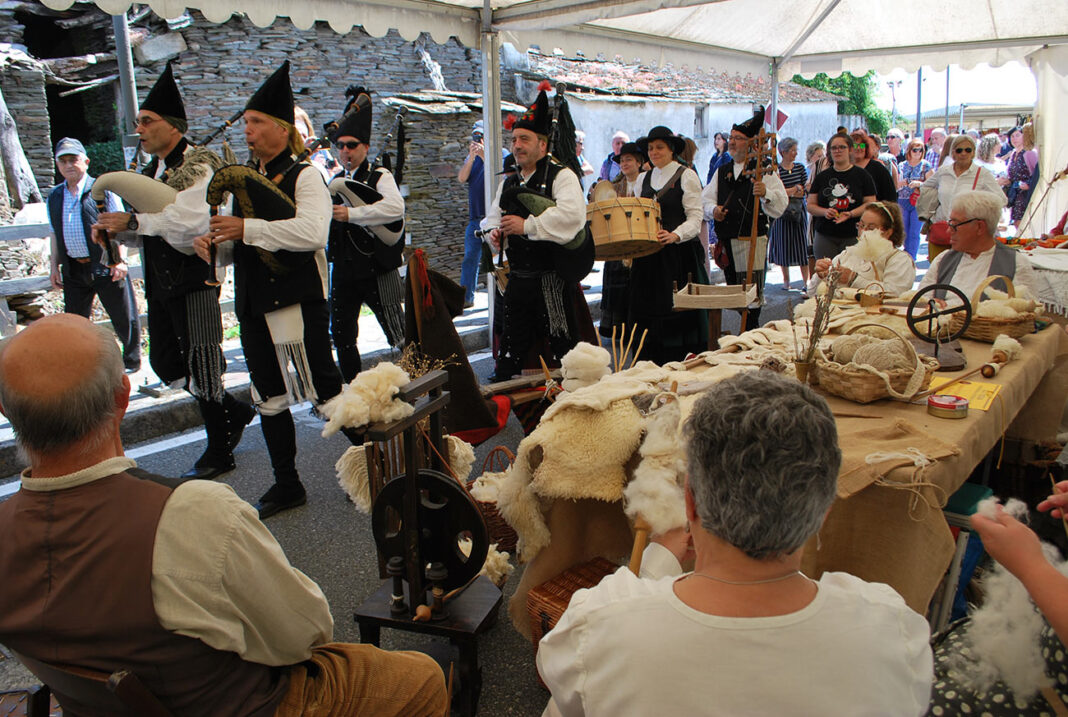 Feira da Artesanía de Outeiro de Rei