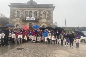 23-11-2025_-Andaina-Popular-contra-a-Violencia-de-Xenero-Concello-de-Outeiro-de-Rei-01